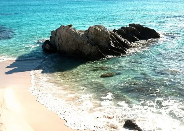 Zhimbad By The Sea 住宿加早餐酒店 *