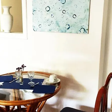 Zhimbad By The Sea Bed & Breakfast *