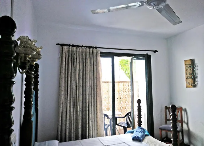 Zhimbad B&B By The Sea Bed & Breakfast